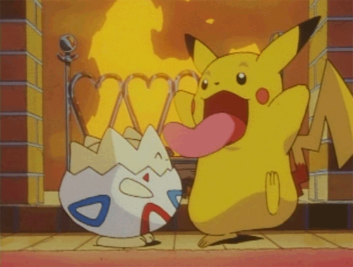 pikachu dando una lamida a otro pokemon